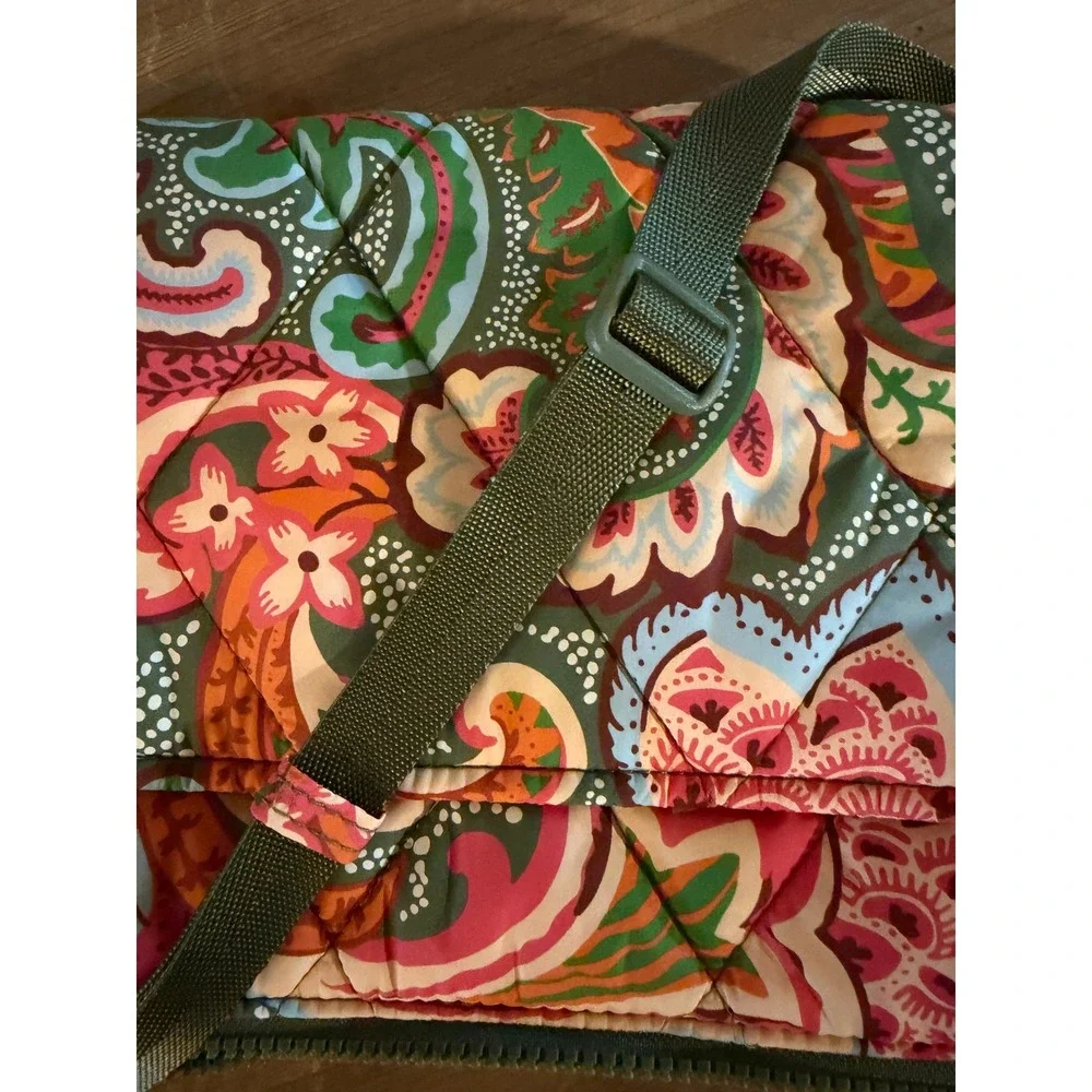 Vera Bradley Triple Zip Hipster Crossbody Bag Quilted Paisley Floral Green Pink
